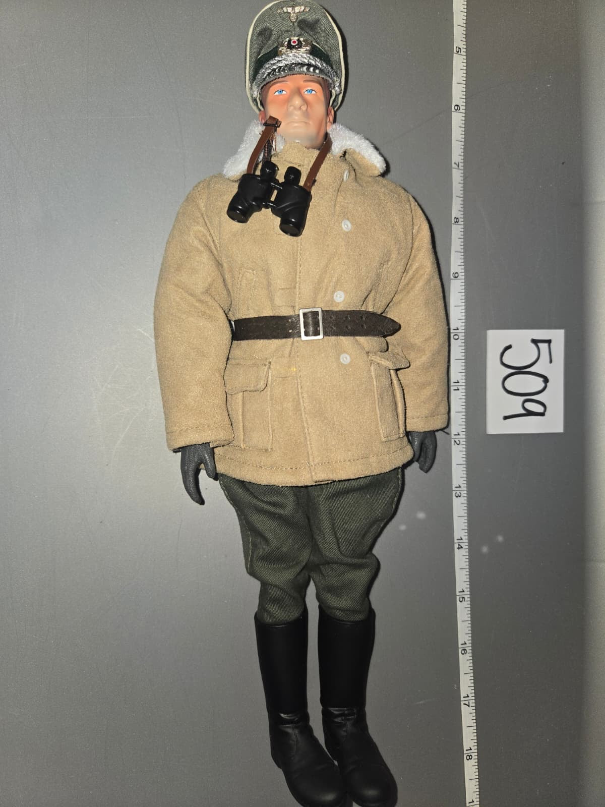 1:6 Scale WWII German Heer Officer Dressed Figure - Dragon