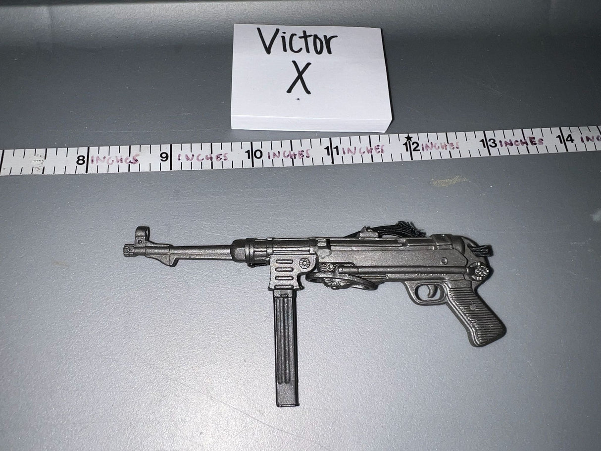 1/6 Scale WWII German MP-40