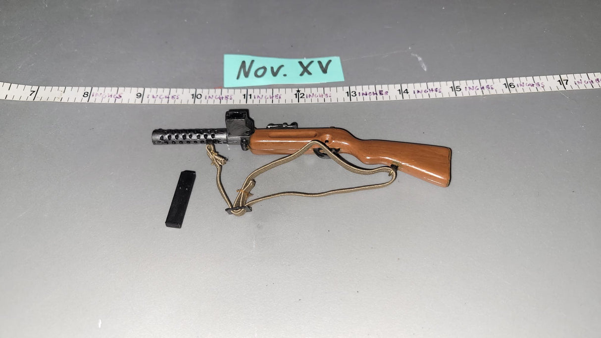 1:6 Scale WWII German MP-28 Submachine Gun