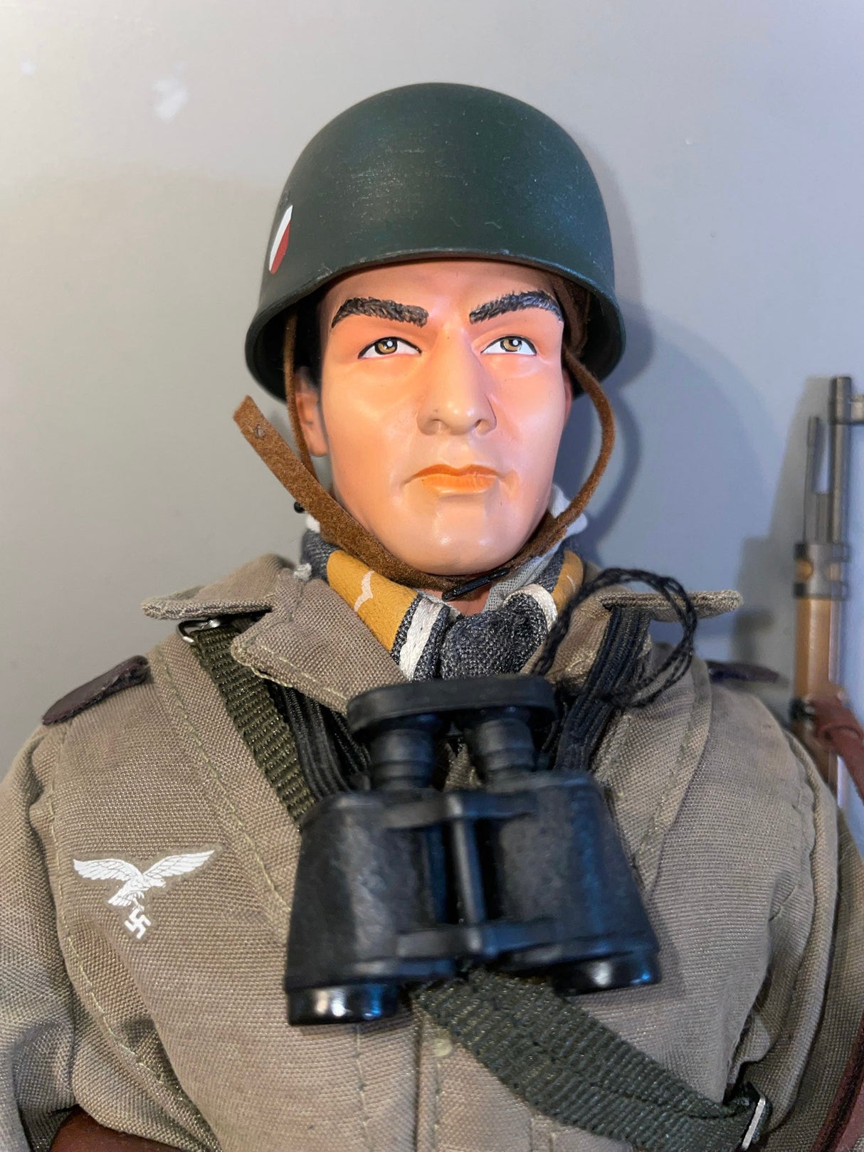 1:6 Scale WWII German Fallschirmjager Paratrooper Dressed Figure - Dragon