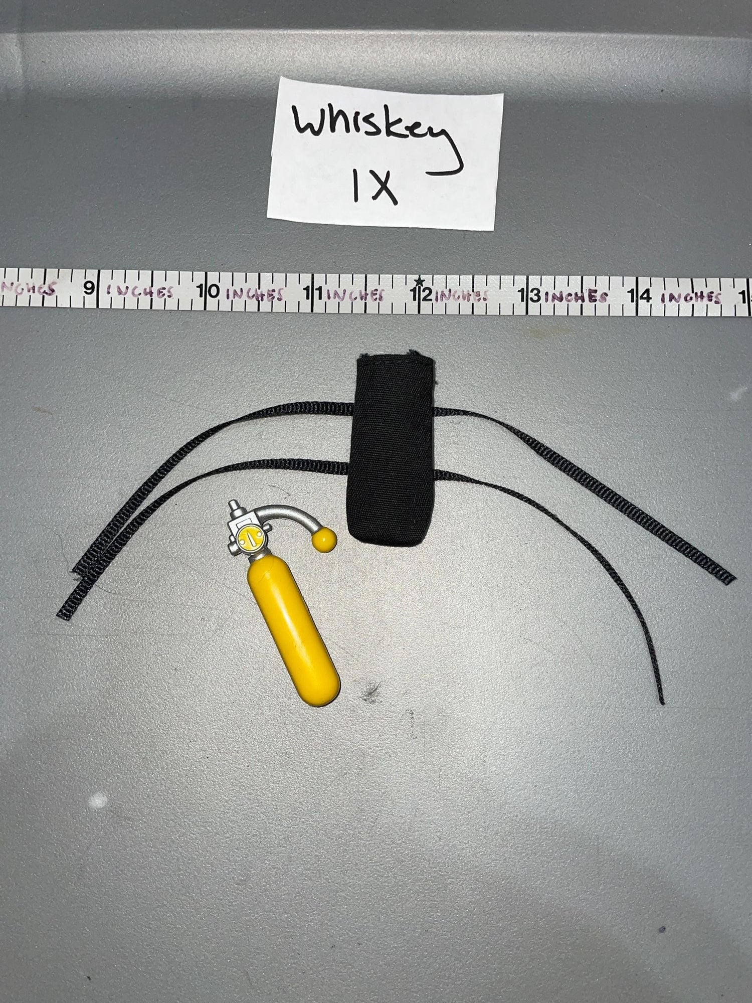 1:6 Modern Era Firefighter Extinguisher