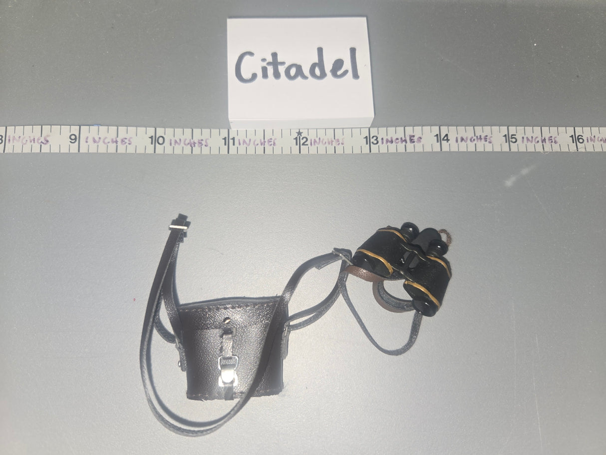 1:6 Scale WWII German Binoculars and Case