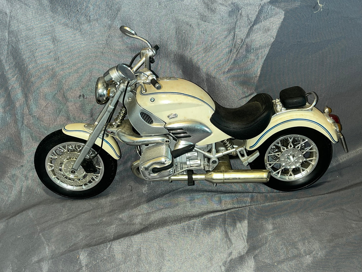 1/6 Scale Modern Civilian New Ray BMW Motorcycle