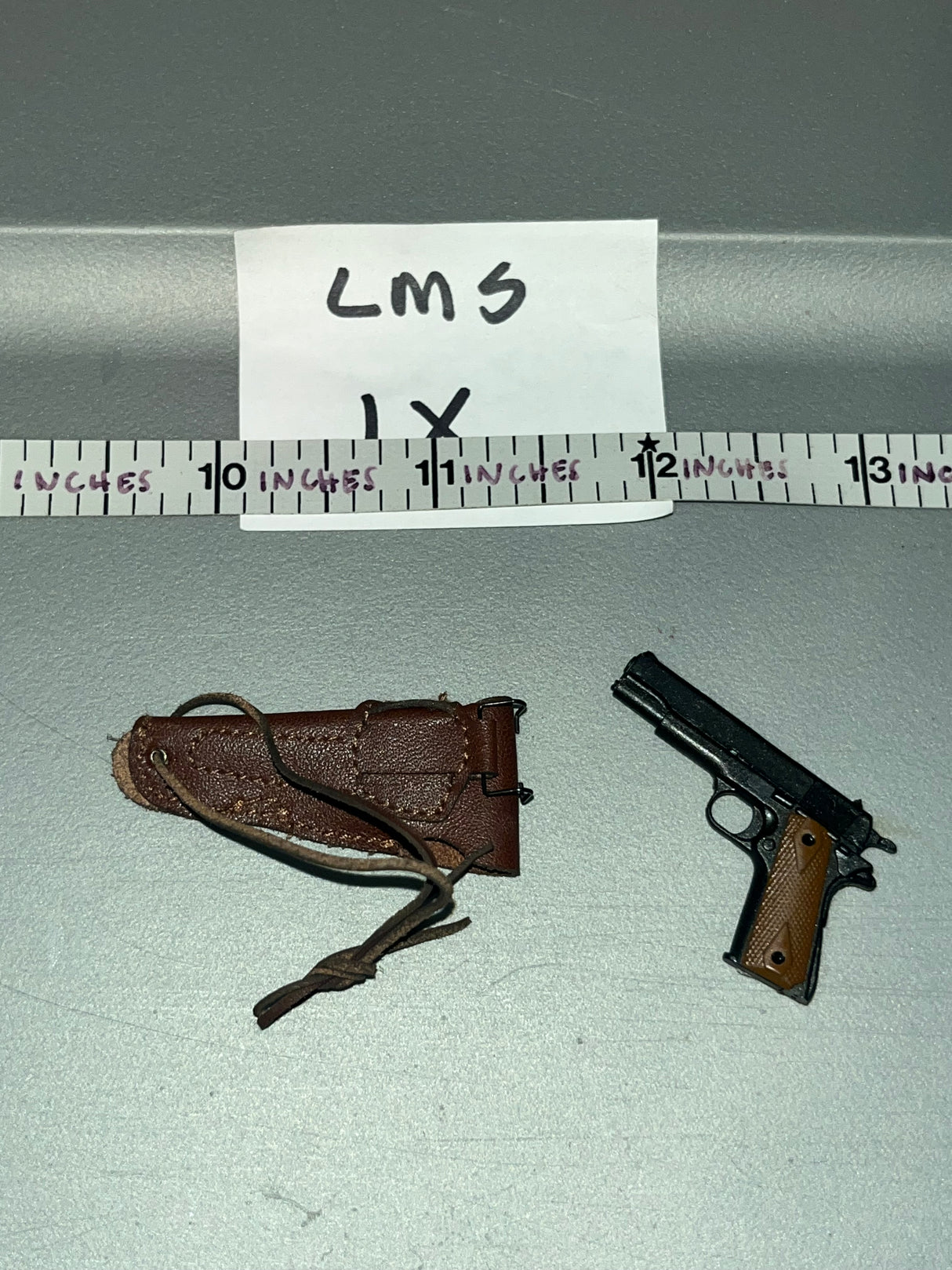 1/6 Scale WWII US .45 Pistol and Holster - UJINDOU USMC