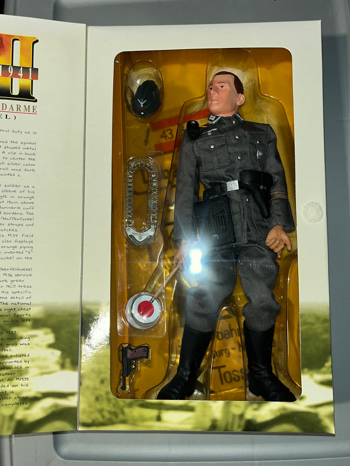 1/6 Scale WWII German Military Police Karl - NIB Dragon