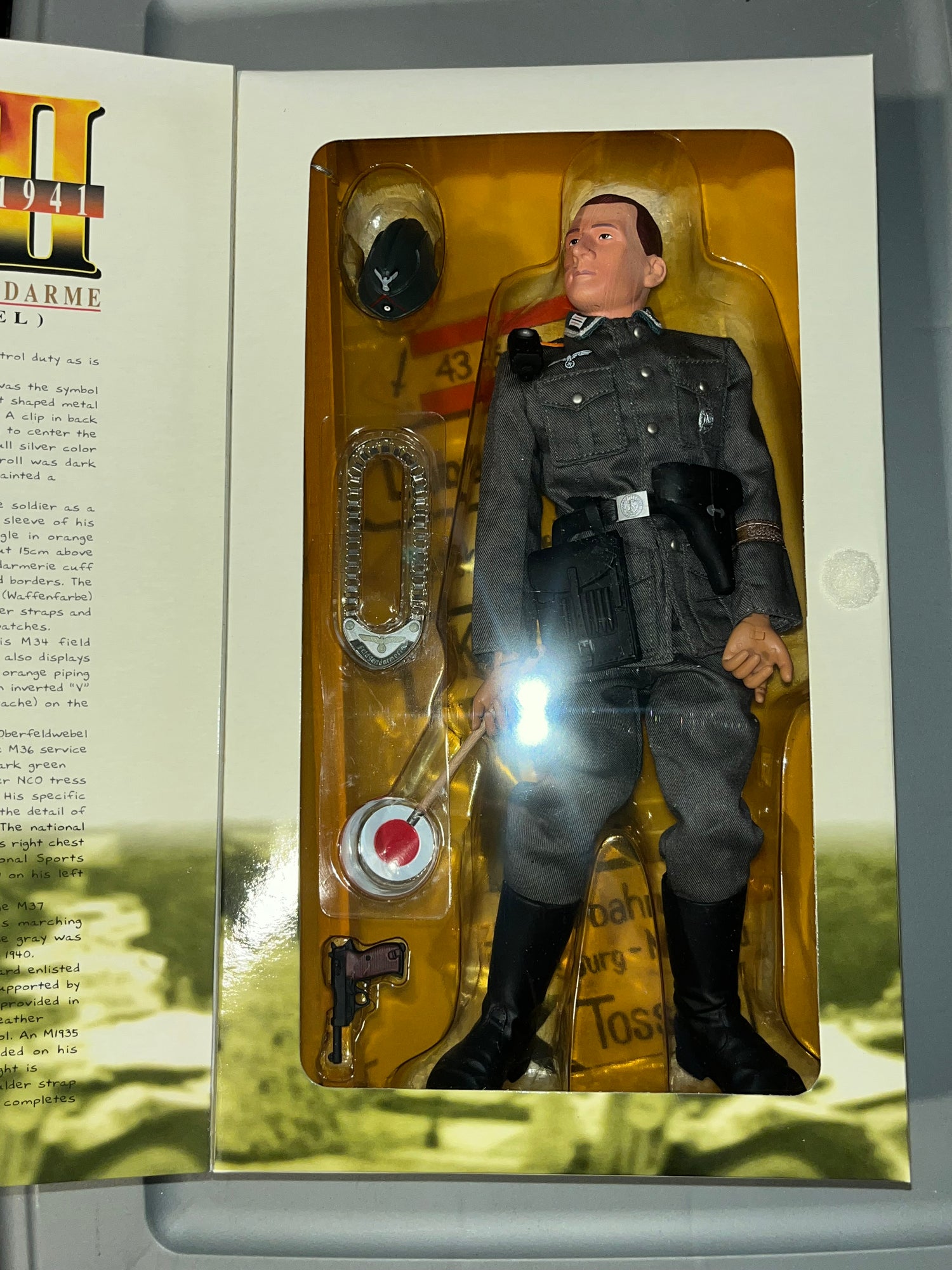 1/6 Scale WWII German Military Police Karl - NIB Dragon