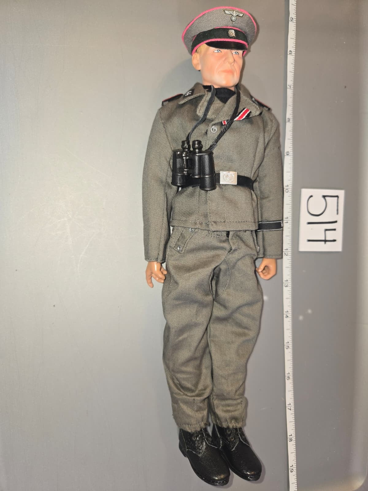1:6 Scale WWII German Assault Gunner Dressed Figure - Dragon
