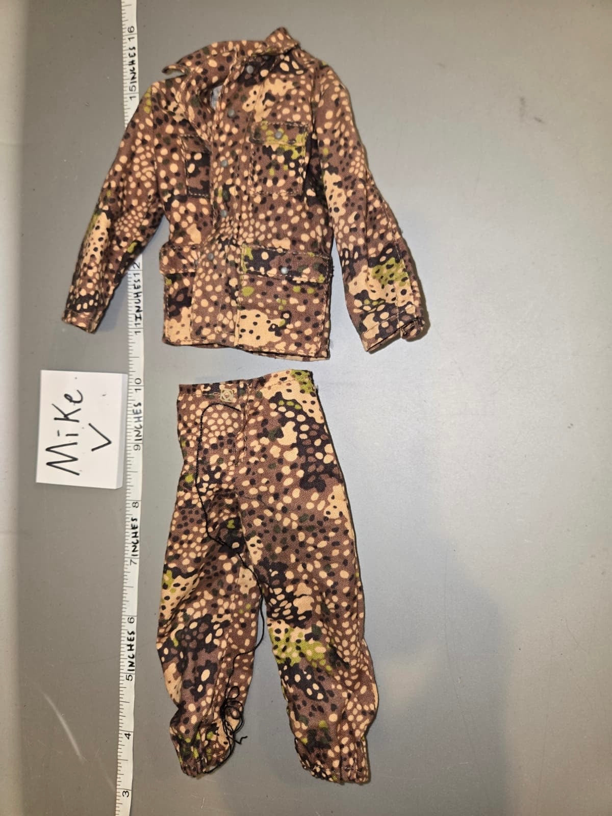 1/6 WWII German Pea Dot Uniform Tunic and Pants