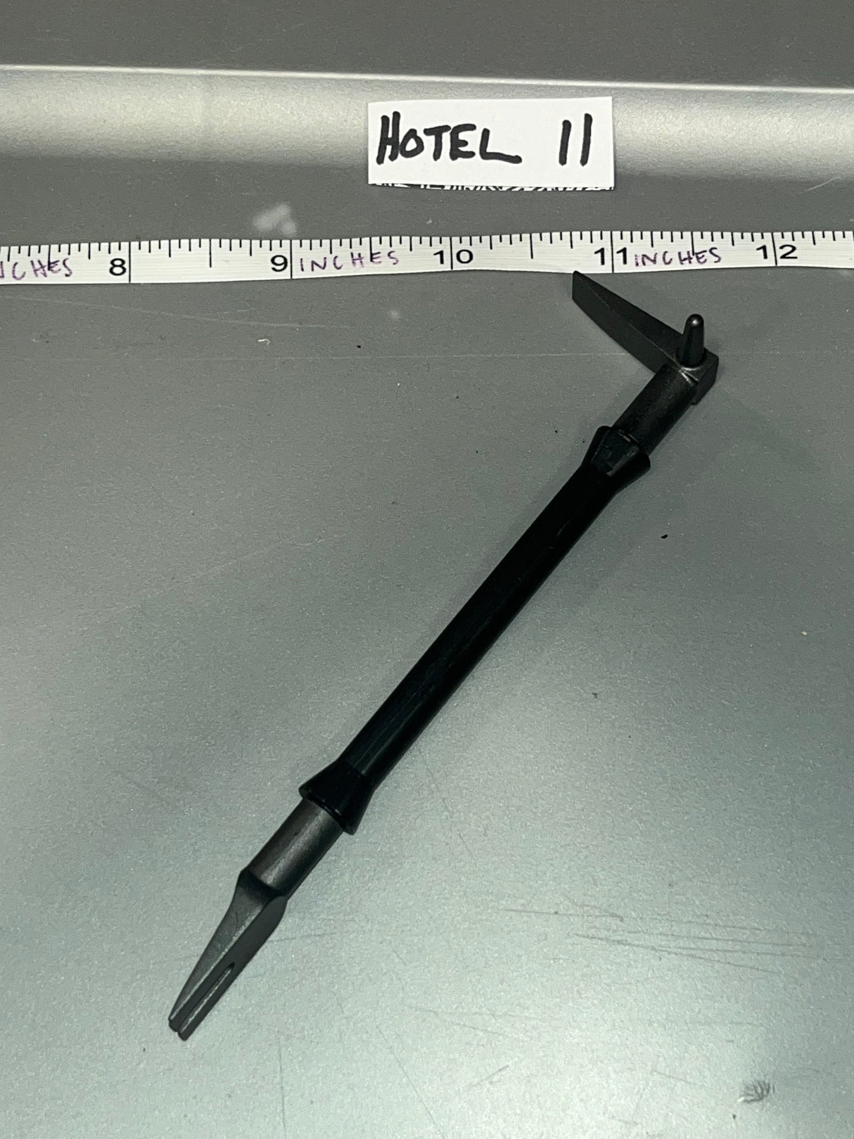 1:6 Scale Modern Era Firefighter Entry Tool