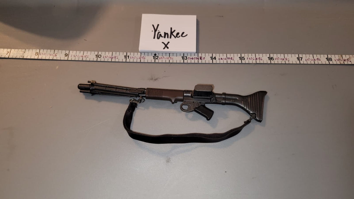 1:6 Scale WWII German FG-42