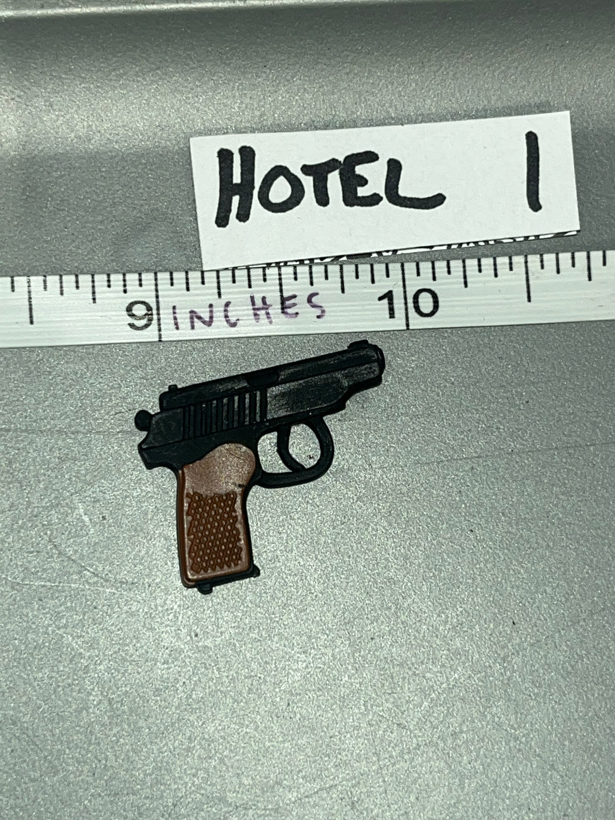 1/6 Scale Modern Era Pistol