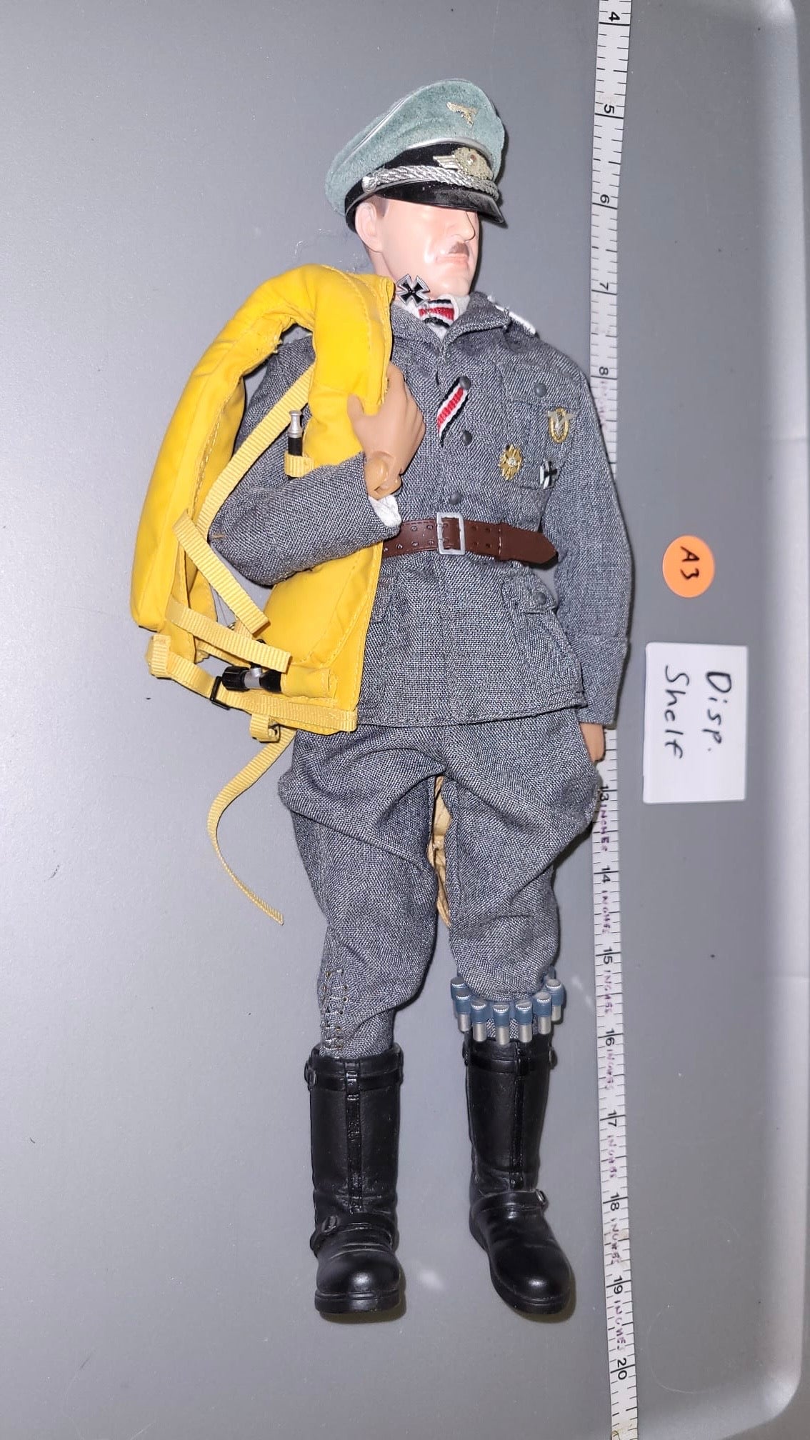 1:6 Scale WWII German Luftwaffe Pilot Dressed Figure - Galland Cyber Hobby