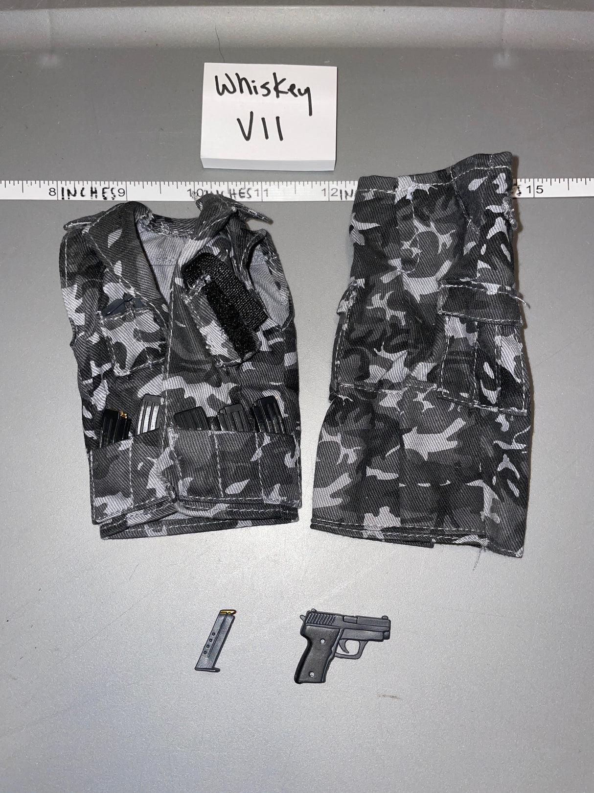 1/6 Scale Modern Era Camouflage Uniform - Civilian Gangster