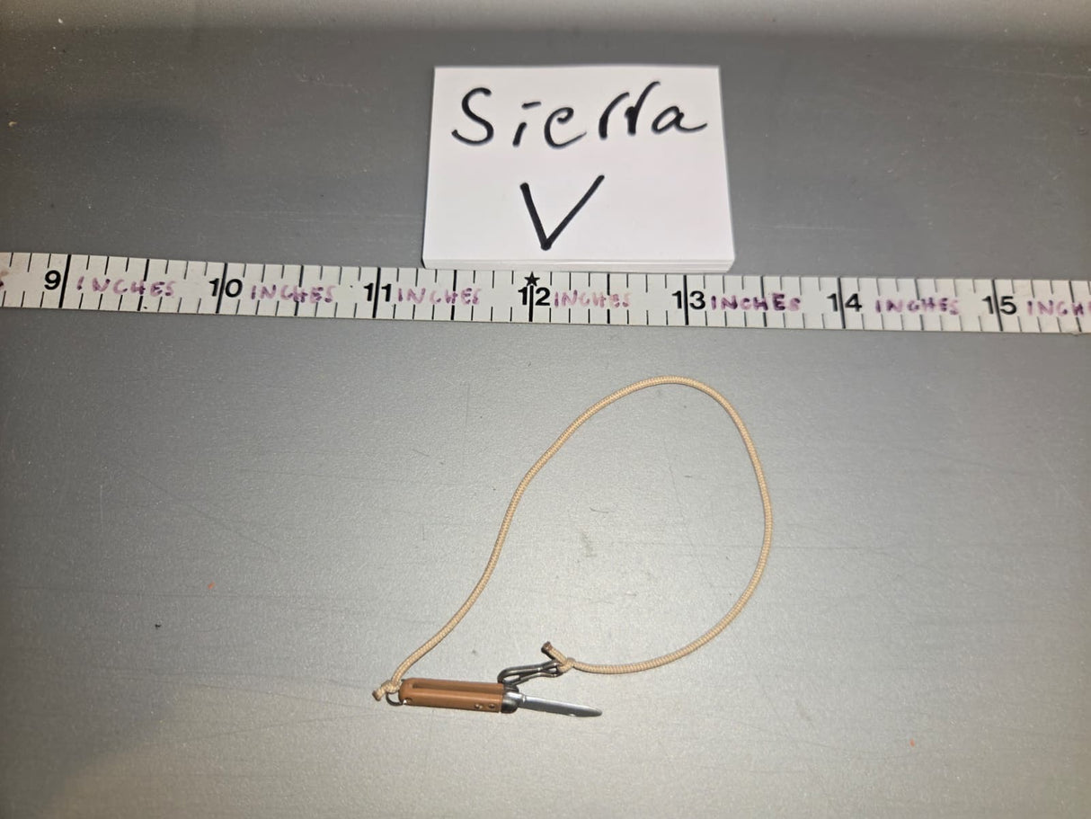 1/6 Scale WWII US Paratrooper Pocket Knife