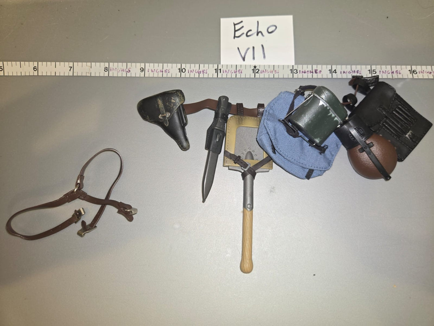 1/6 Scale WWII German Luftwaffe Fallschirmjager Field Gear Lot