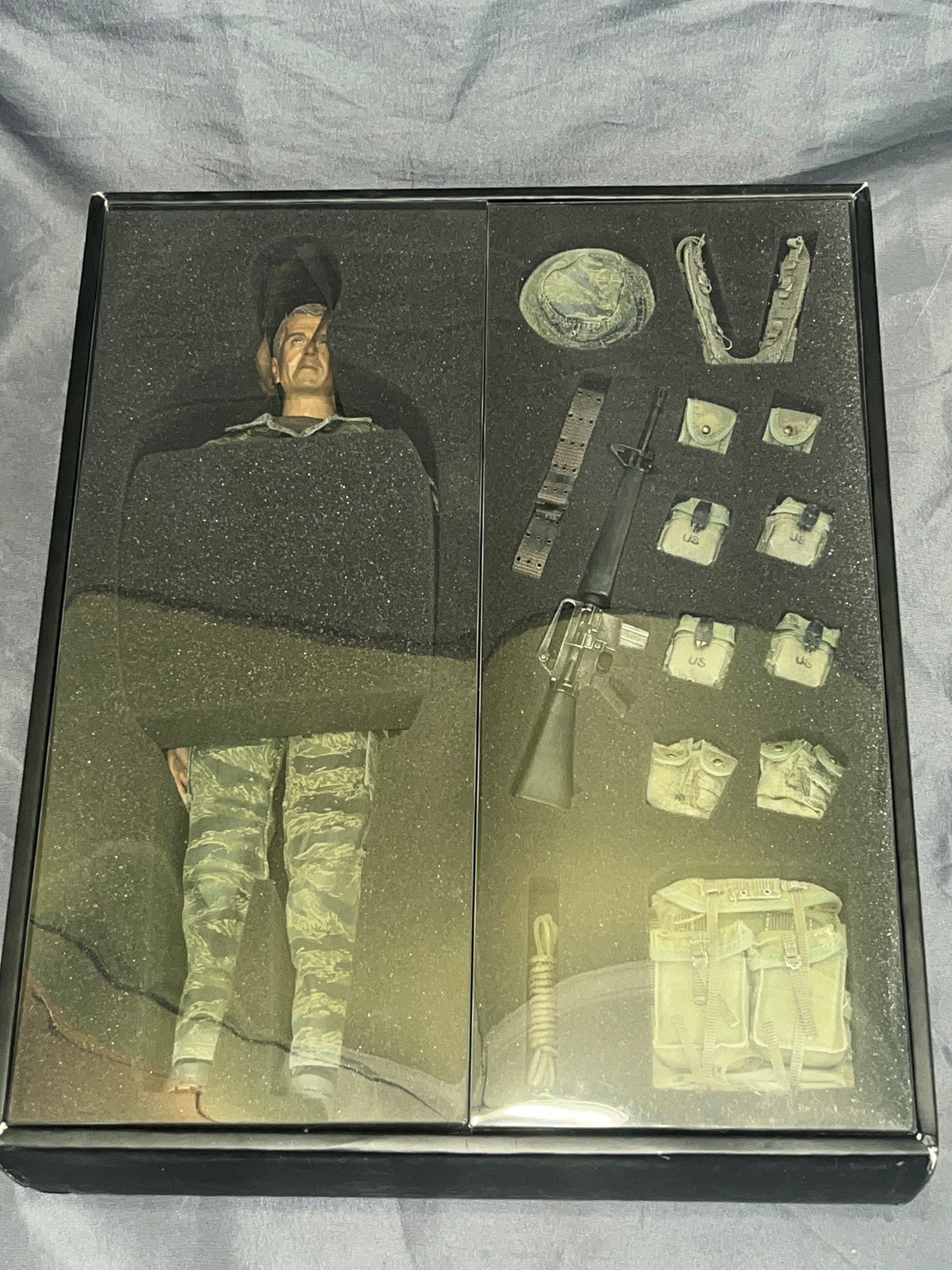 1/6 Scale Vietnam Era B-52 Bullseye Bombing Mission Binder - Project Delta 1969 - NIB Ace