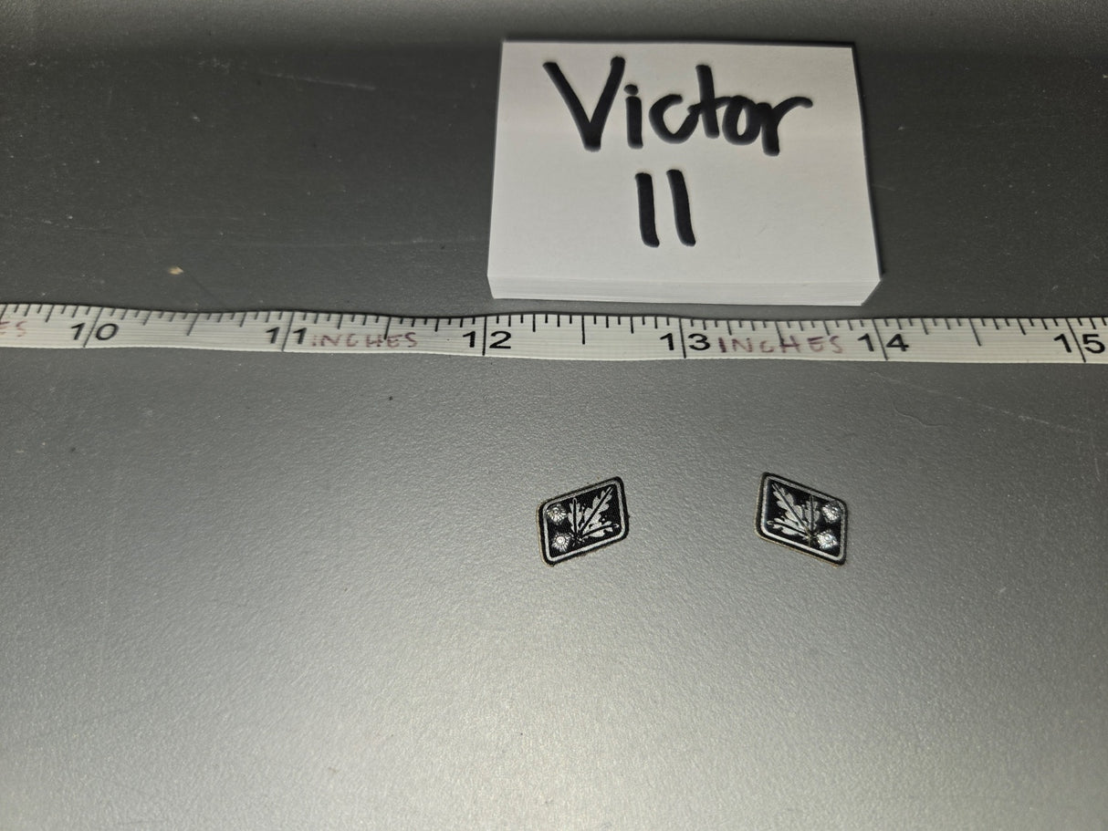 1/6 Scale WWII German Waffen Collar Tab Insignia Pair - Victor II
