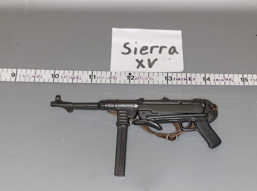 1/6 Scale WWII German MP-40