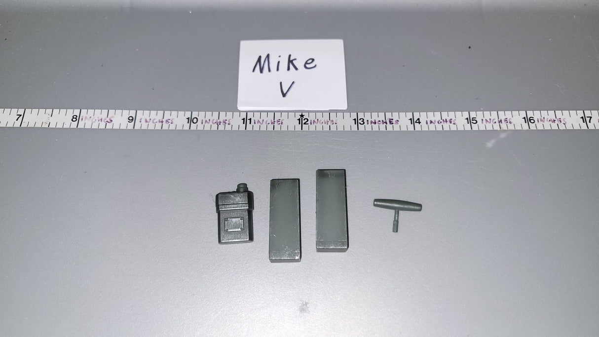 1/6 Scale WWII German Pioneer Explosives Lot