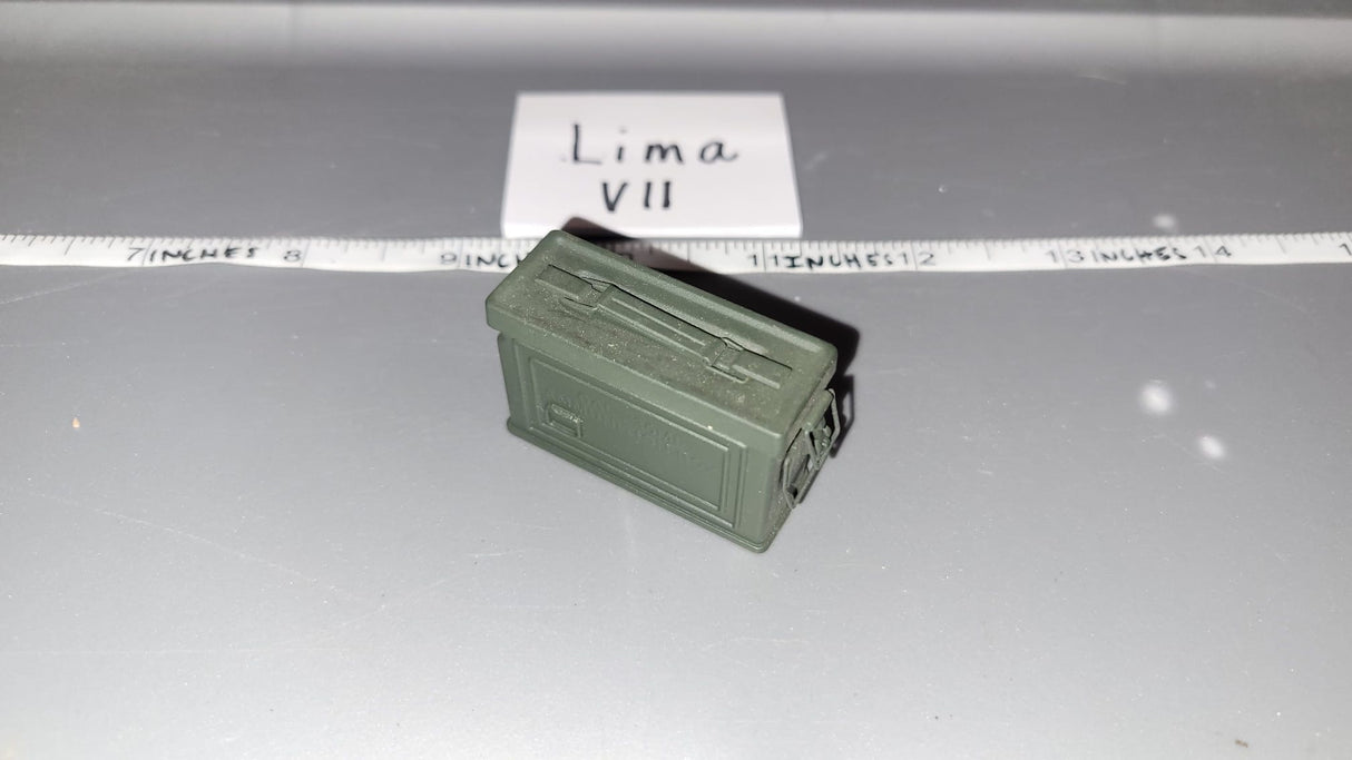 1:6 Scale WWII US .30 Caliber Machine Gun Ammunition Can