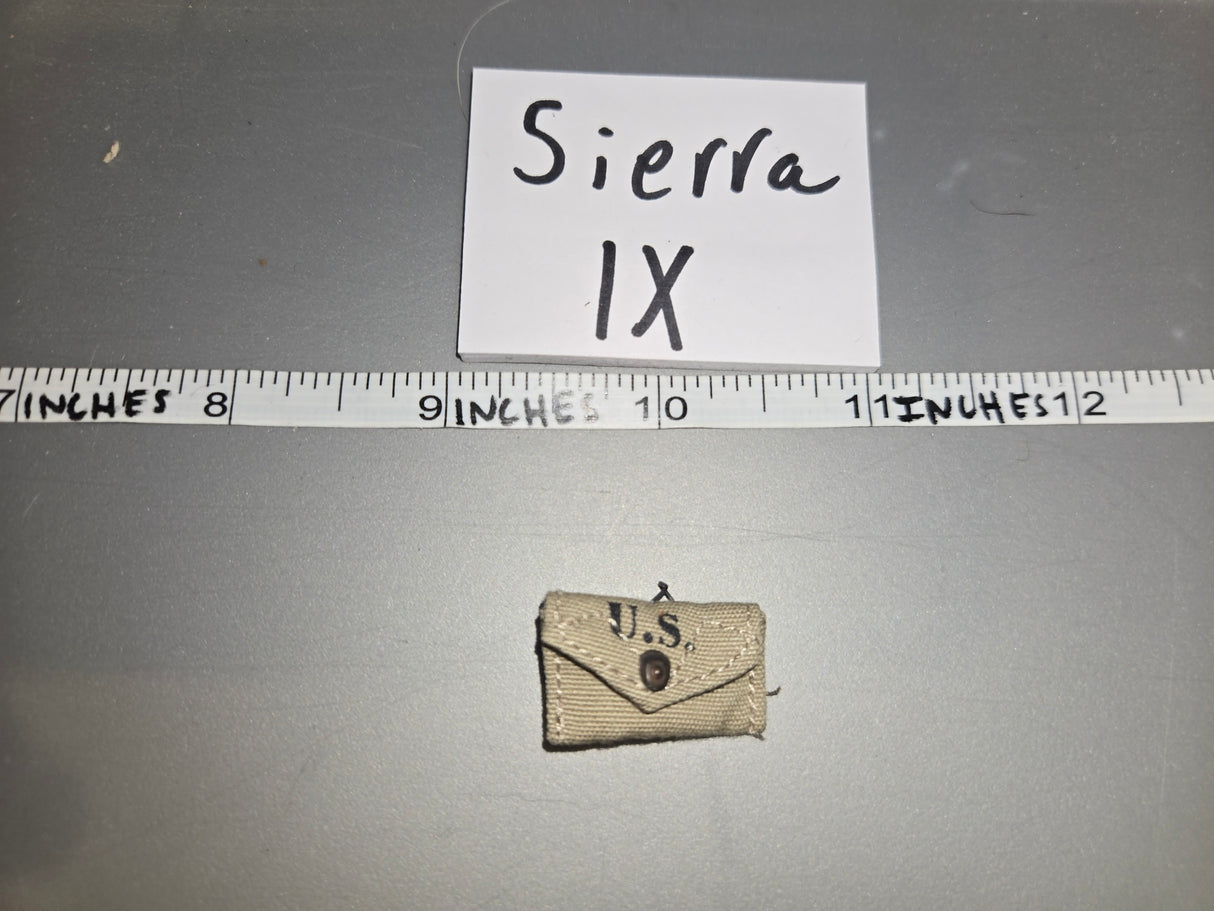 1/6 Scale WWII US First Aid Pouch