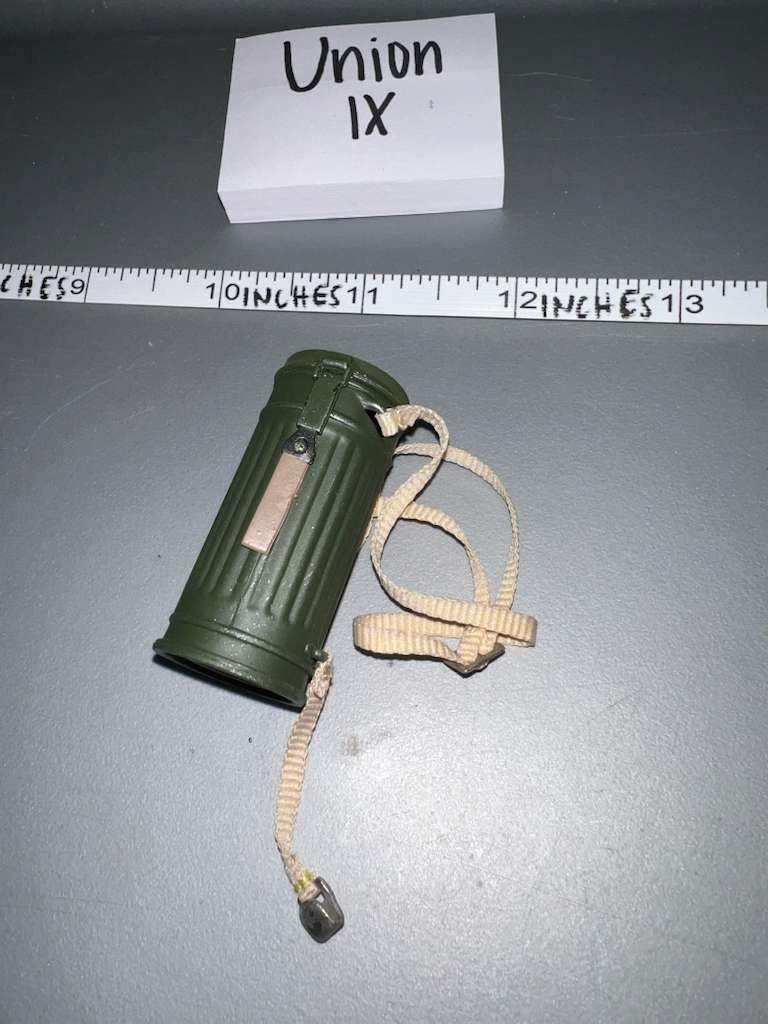 1/6 Scale WWII German Gas Mask Can