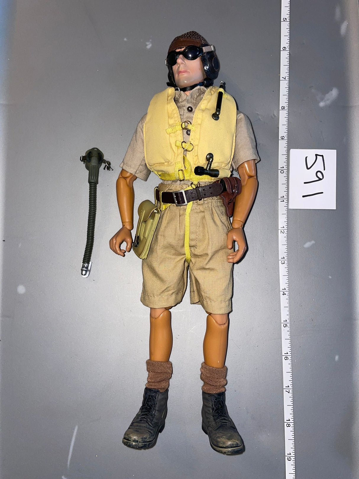 1:6 Scale WWII German Luftwaffe Pilot Dressed Figure - Afrika Korps