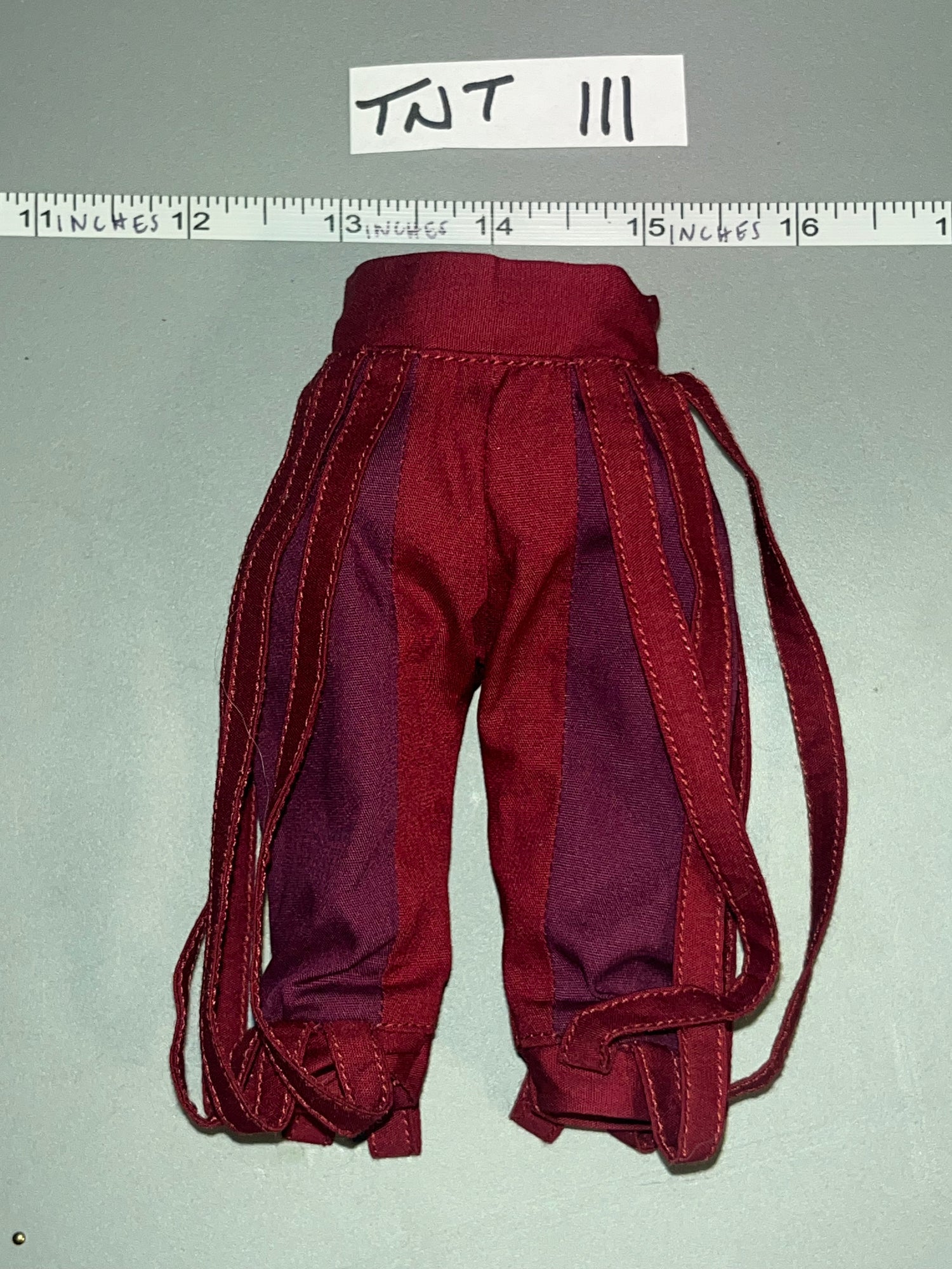 1:6 Scale Pontifical Swiss Guard Pants - CooModel Medieval