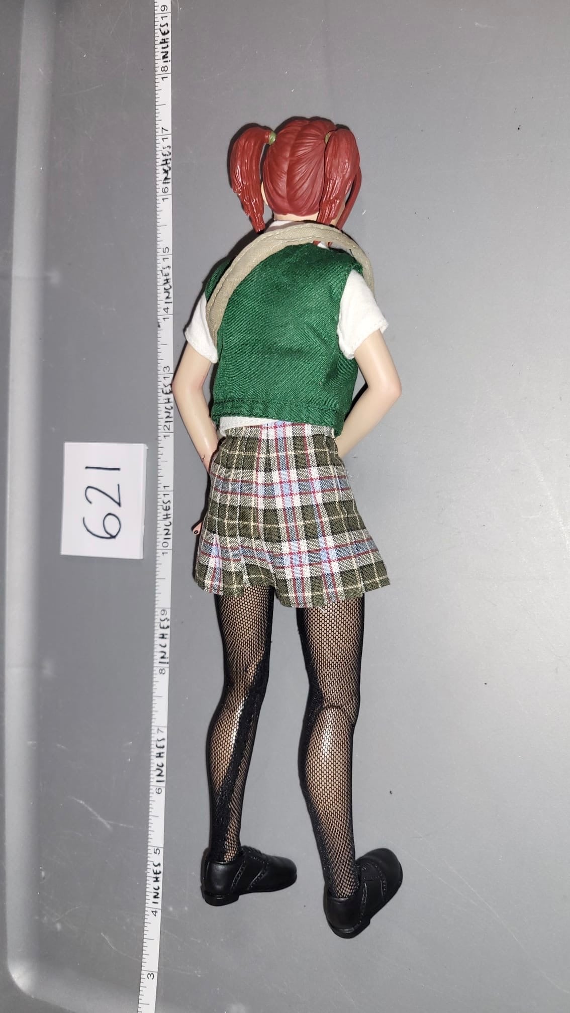 1:6 Scale Zombie The Dead Female Babysitter Dressed Figure - Sideshow