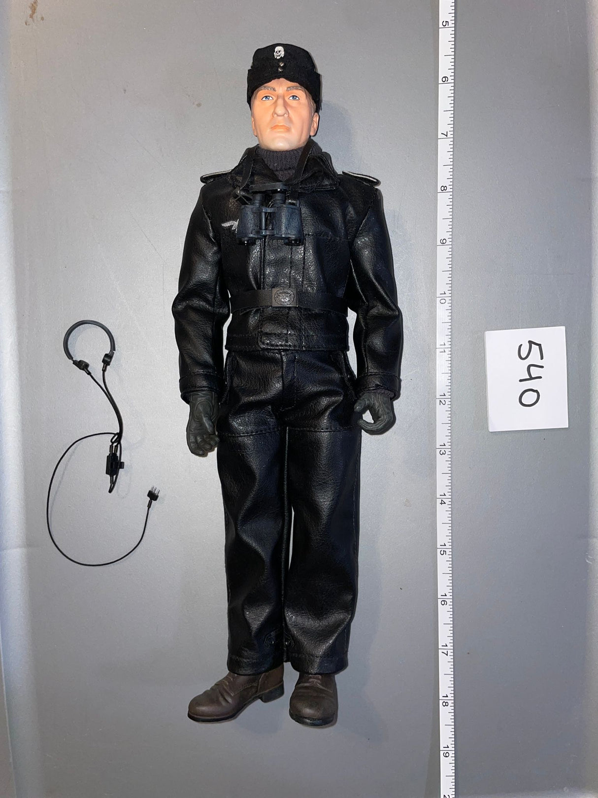 1:6 Scale WWII German Tanker Dressed Figure - Dragon