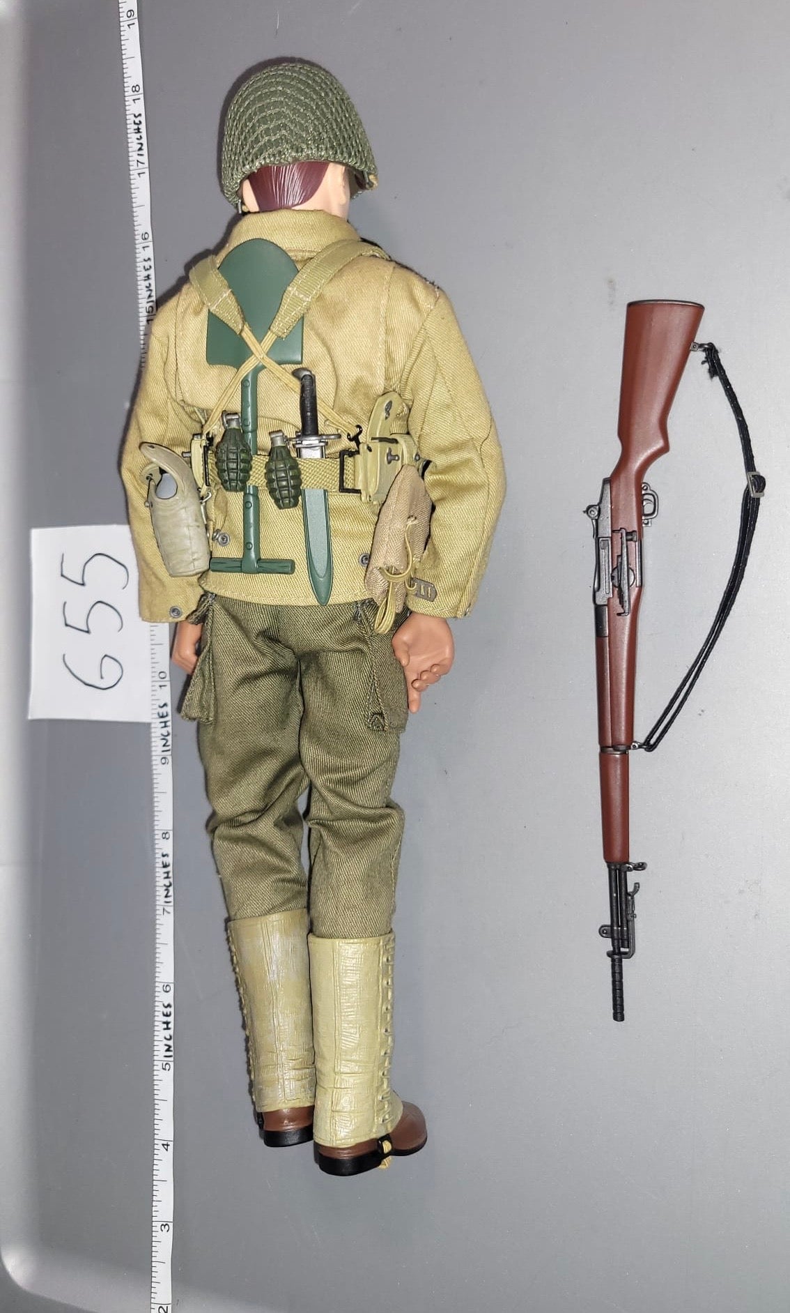 1:6 Scale WWII US Infantry Dressed Figure - Dragon