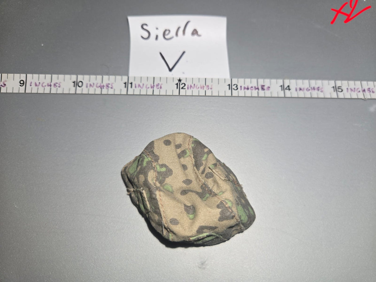 1:6 WWII German Camouflage helmet cover