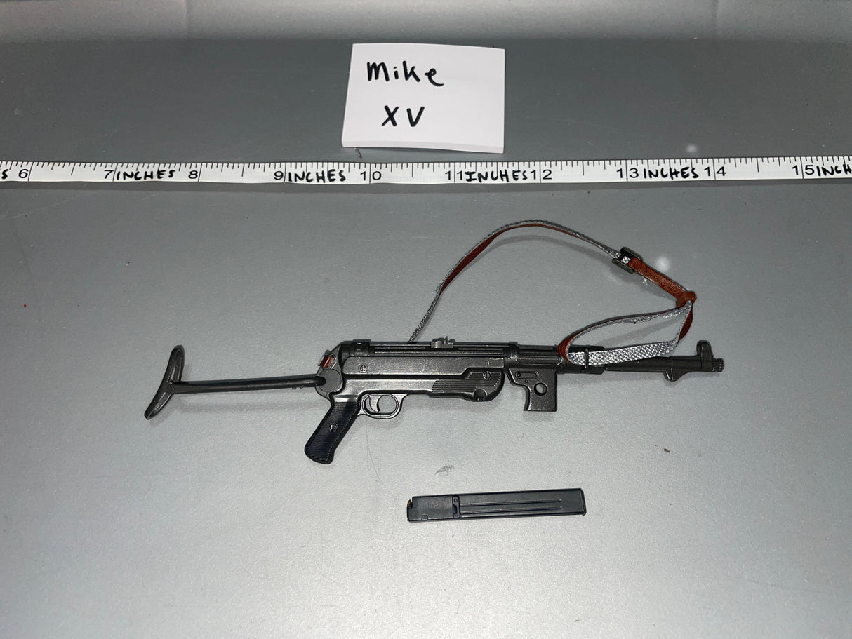 1/6 Scale WWII German MP-40