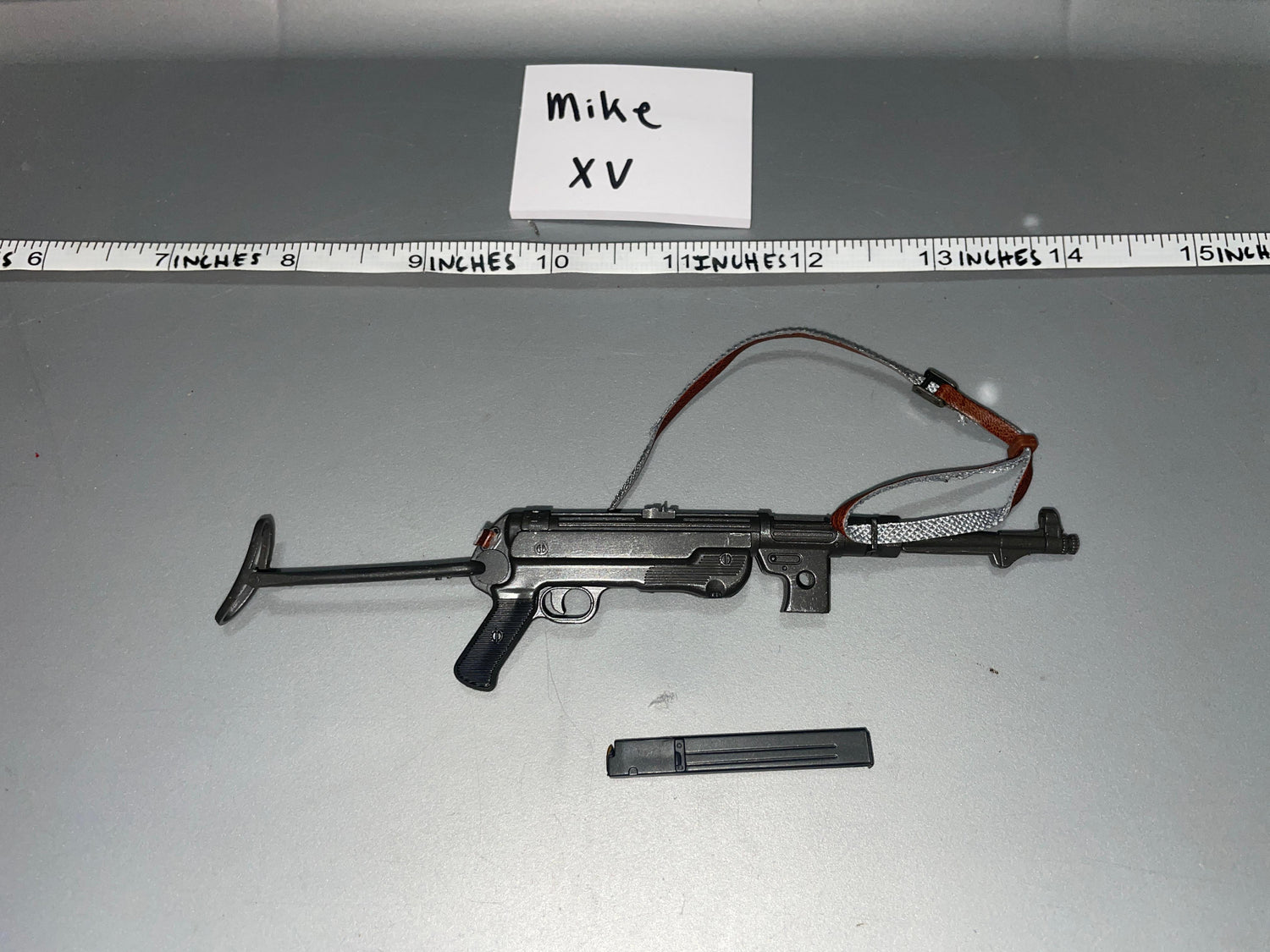 1/6 Scale WWII German MP-40