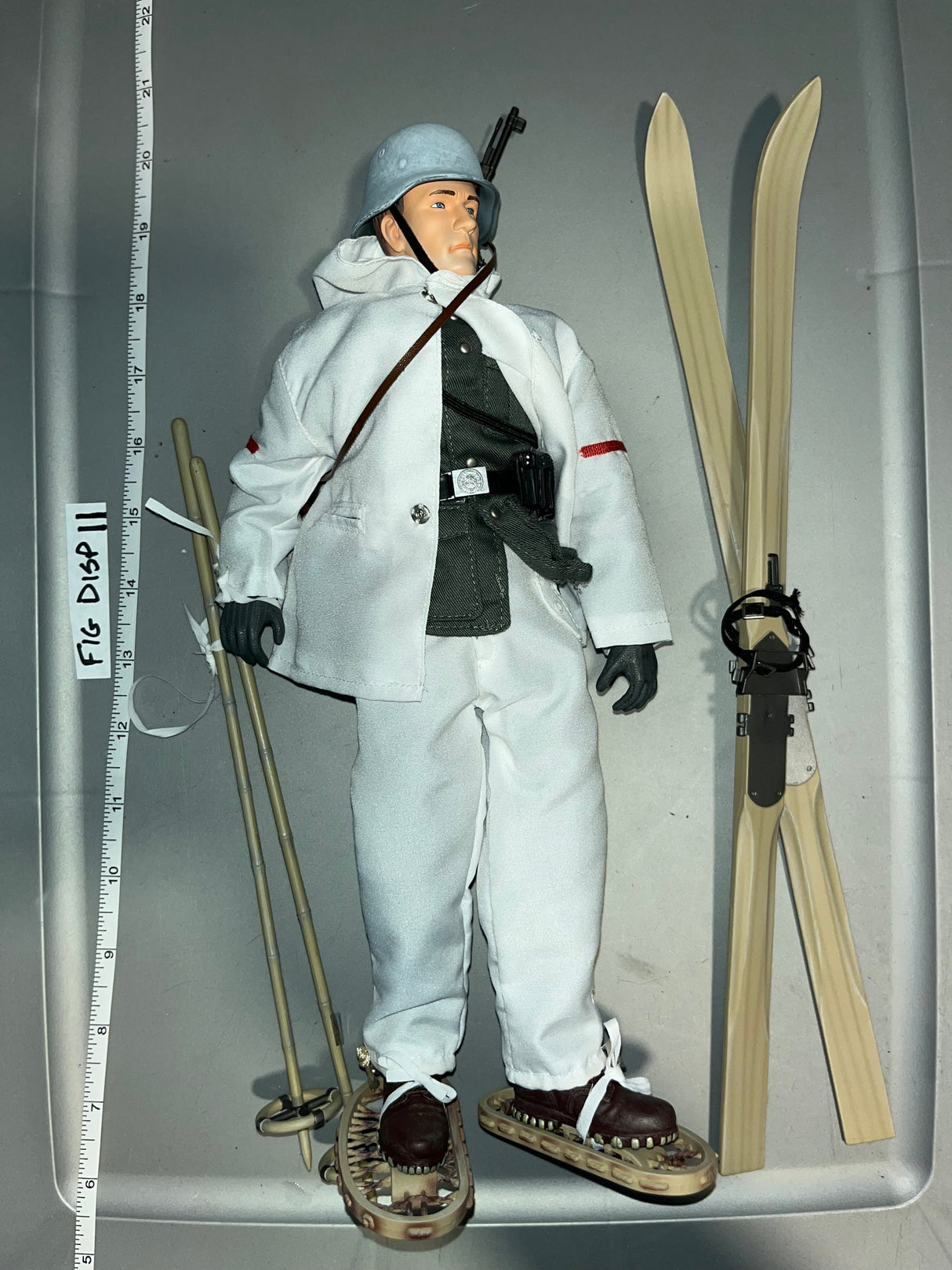 1:6 Scale WWII German Ski Tropper Dressed Figure - Dragon (*2P)