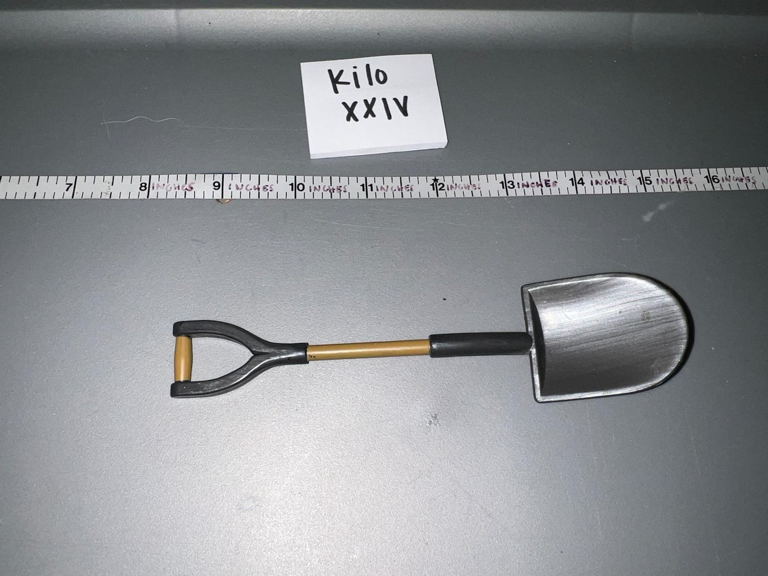 1:6 Scale WWII US Vehicle Shovel
