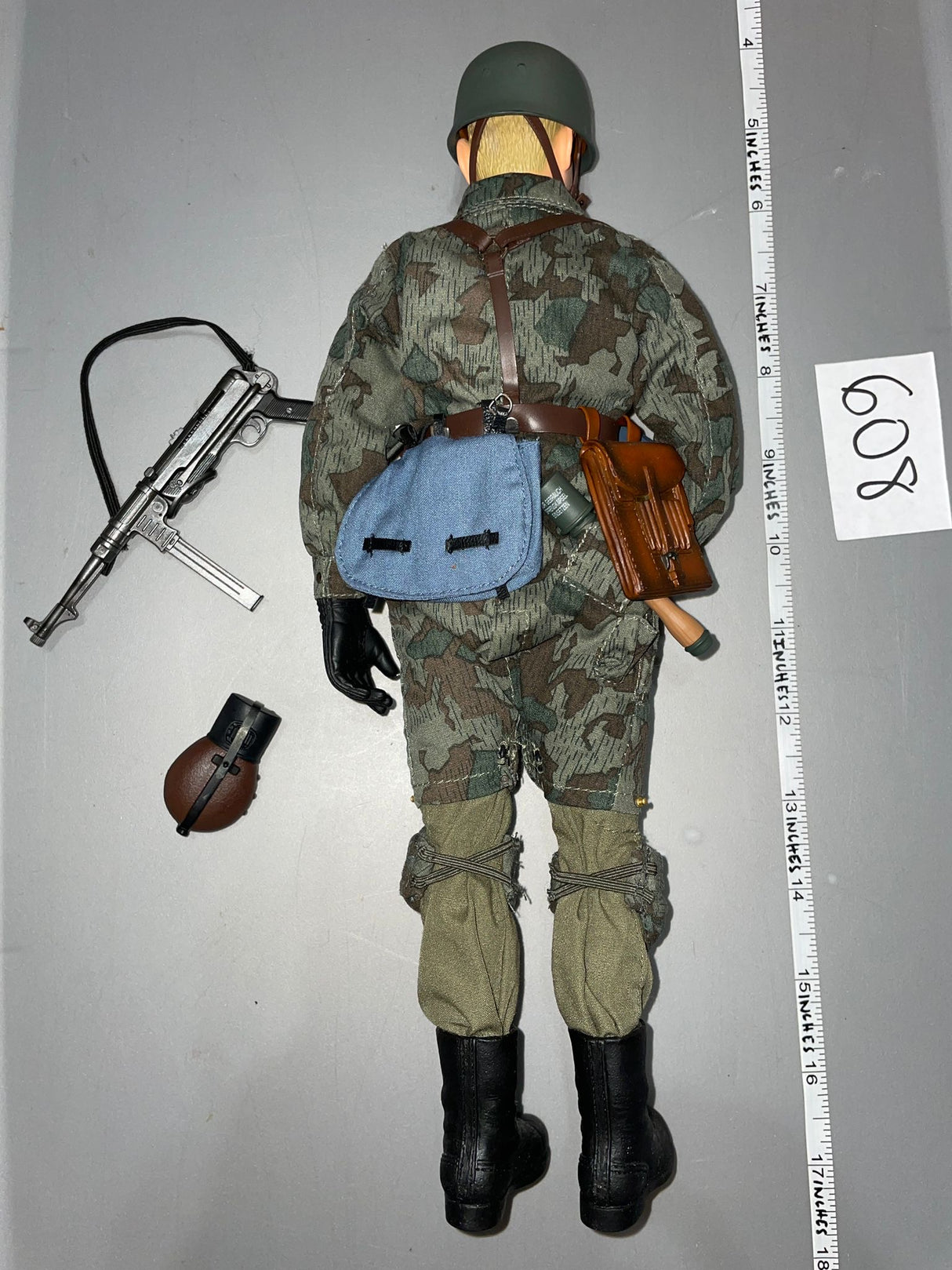 1:6 Scale WWII German Fallschirmjager Paratrooper Dressed Figure - Dragon