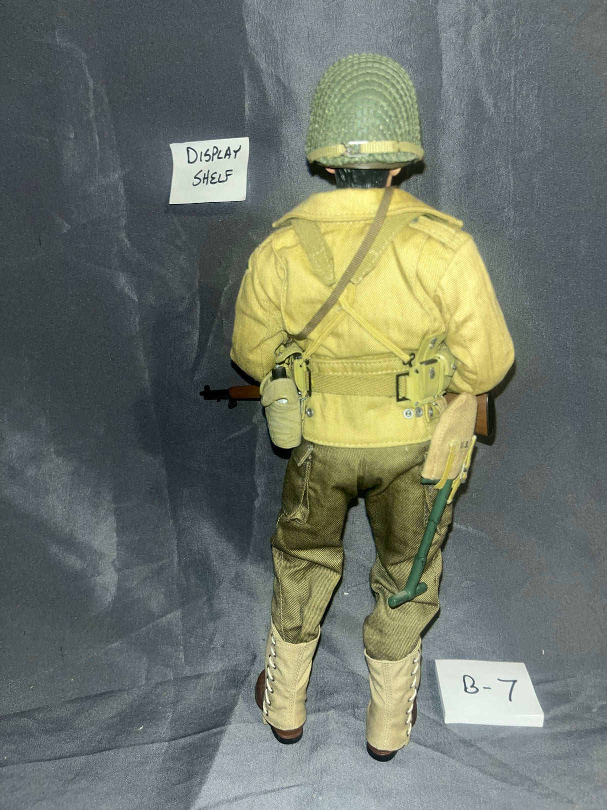 1:6 Scale WWII US Infantry Dressed Figure - Dragon