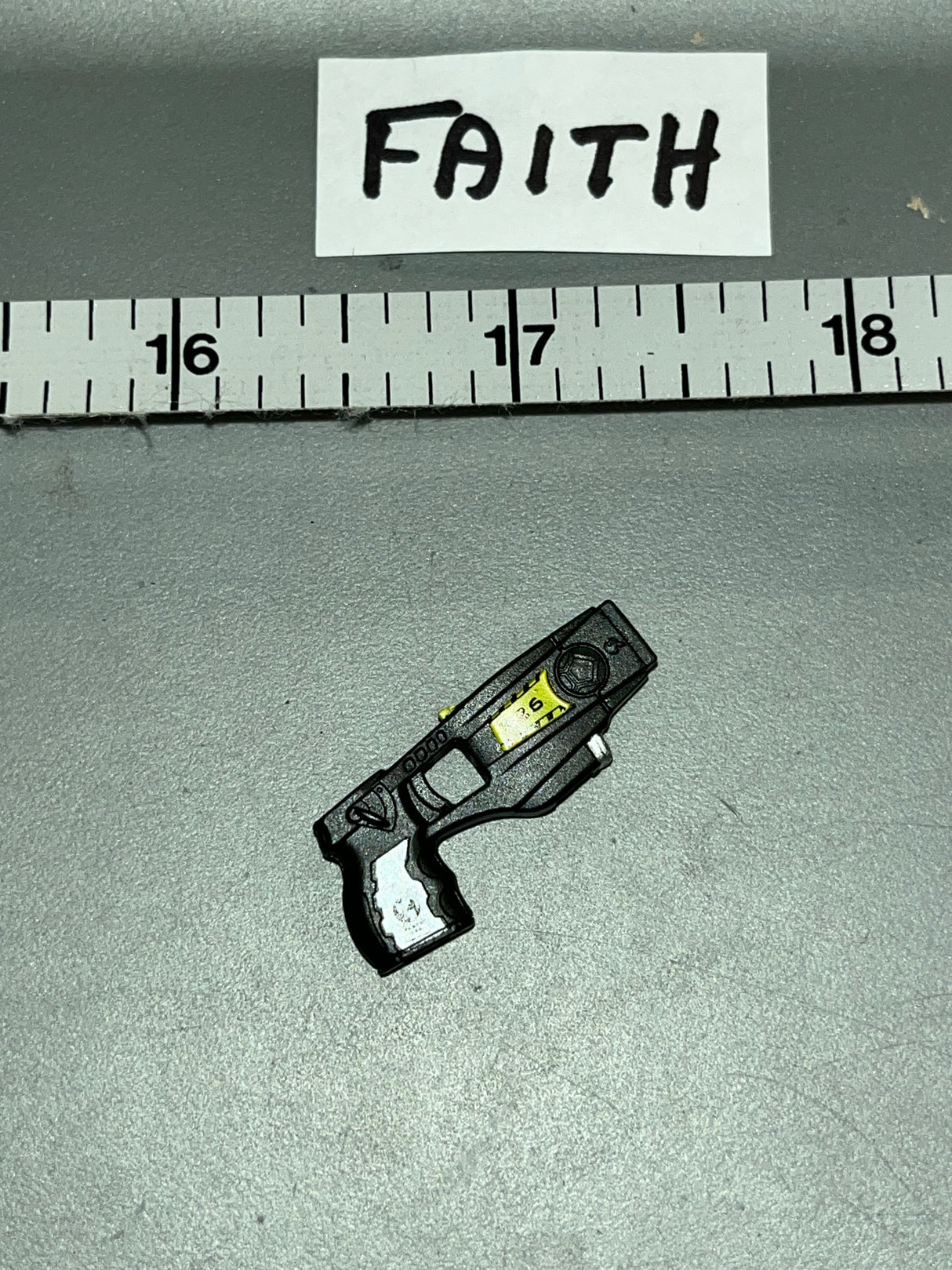 1/6 Scale Modern Era Police Miniature TOY Taser - DID