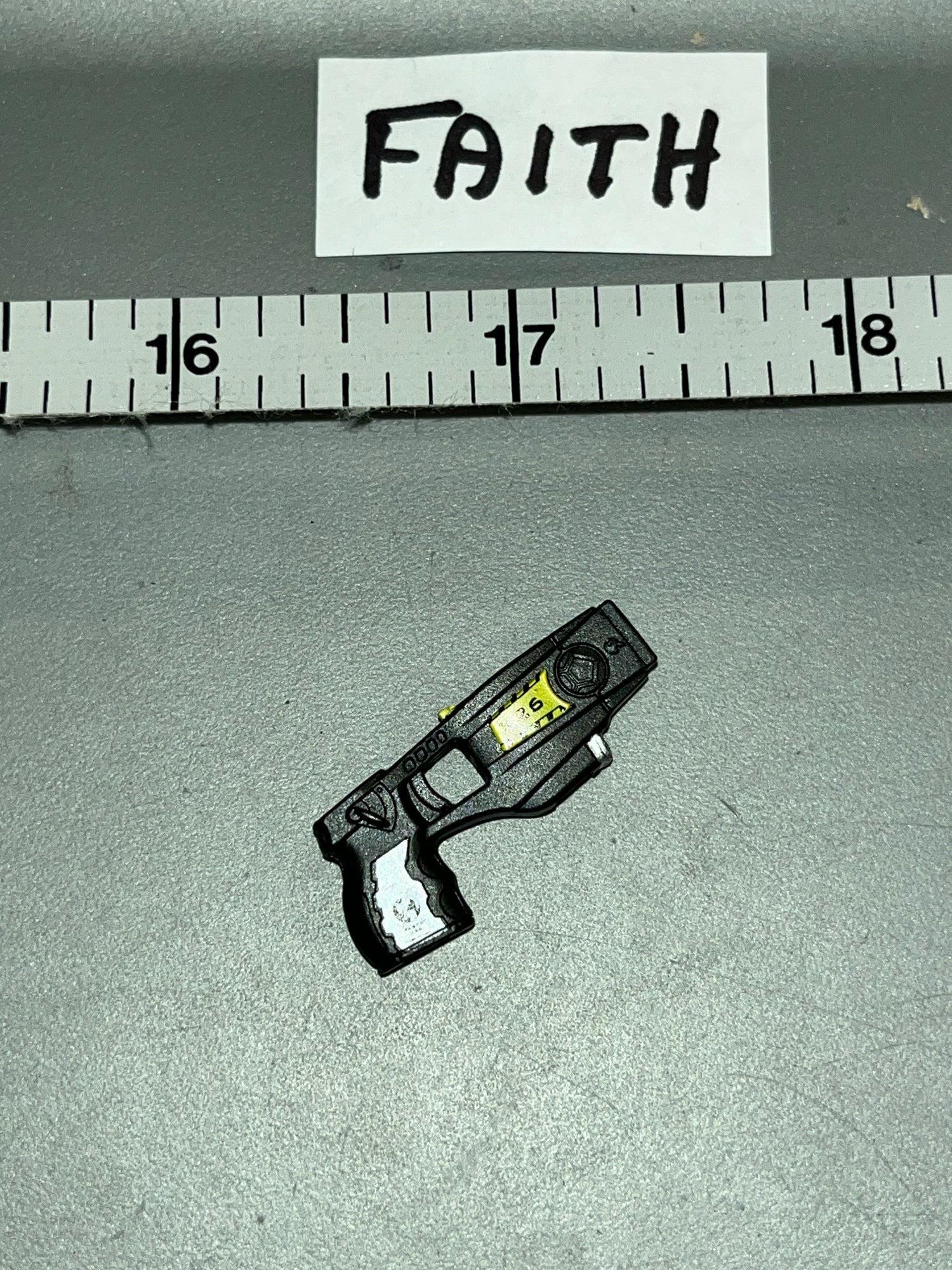 1/6 Scale Modern Era Police Miniature TOY Taser - DID