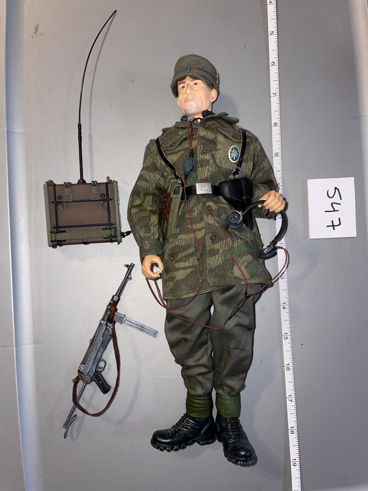 1:6 Scale WWII German Gebirgsjager Dressed Figure - Dragon