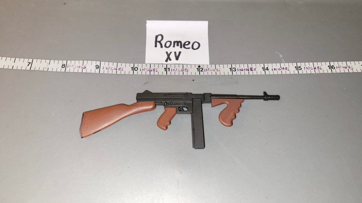 1/6 Scale WWII US Thompson Submachine Gun
