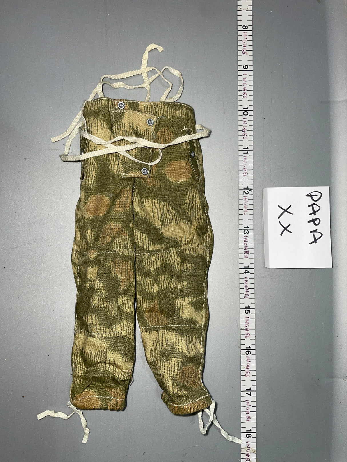 1/6 WWII German Marsh Camo Winter Trousers