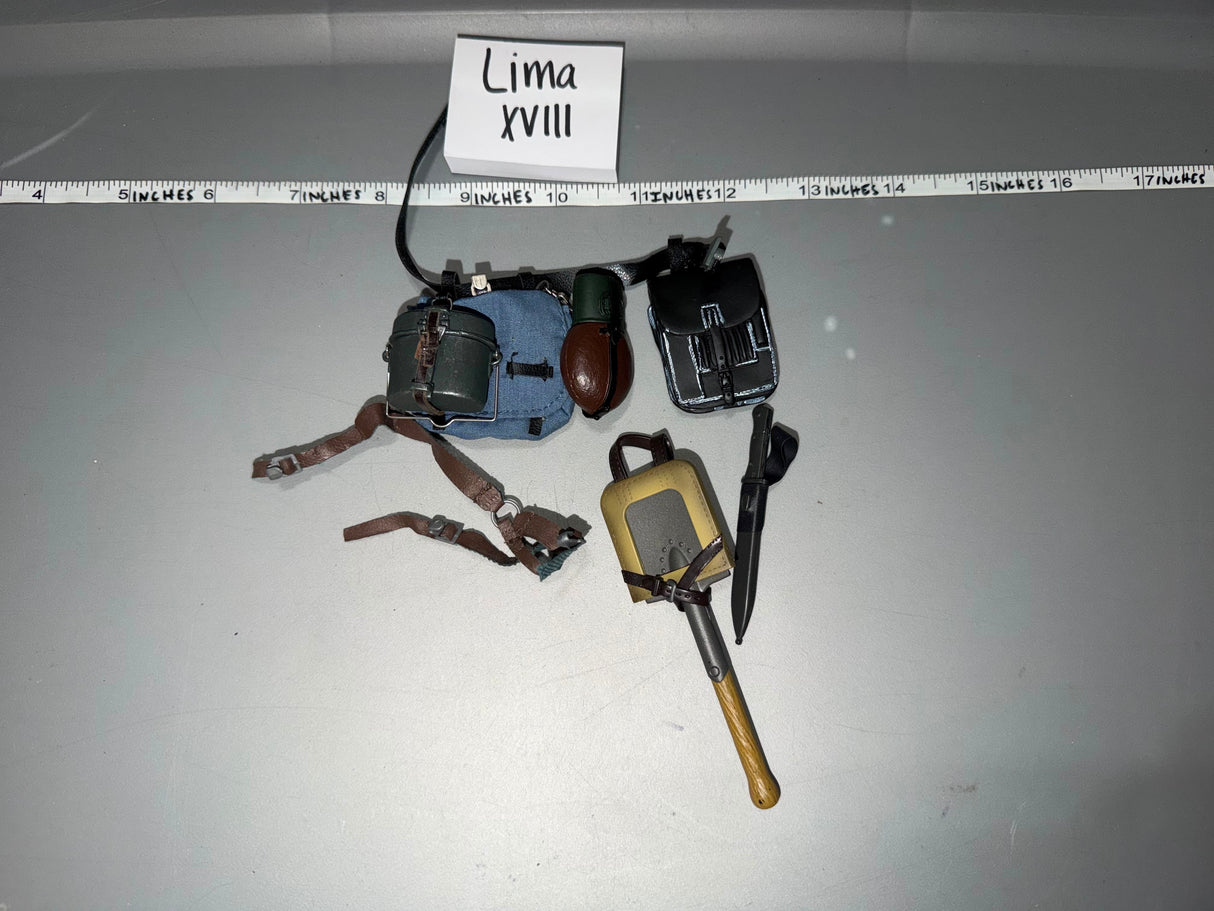1/6 Scale WWII German Luftwaffe Fallschirmjager Field Gear Lot