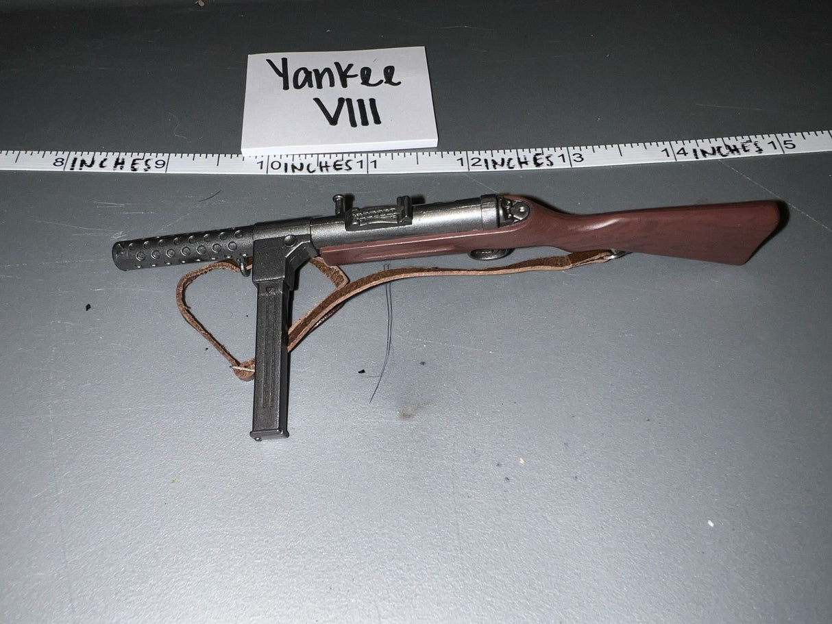 1:6 Scale WWII German MP-28 Submachine Gun