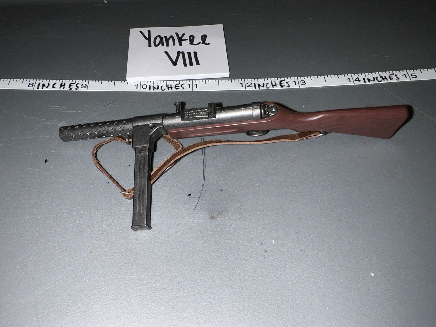 1:6 Scale WWII German MP-28 Submachine Gun