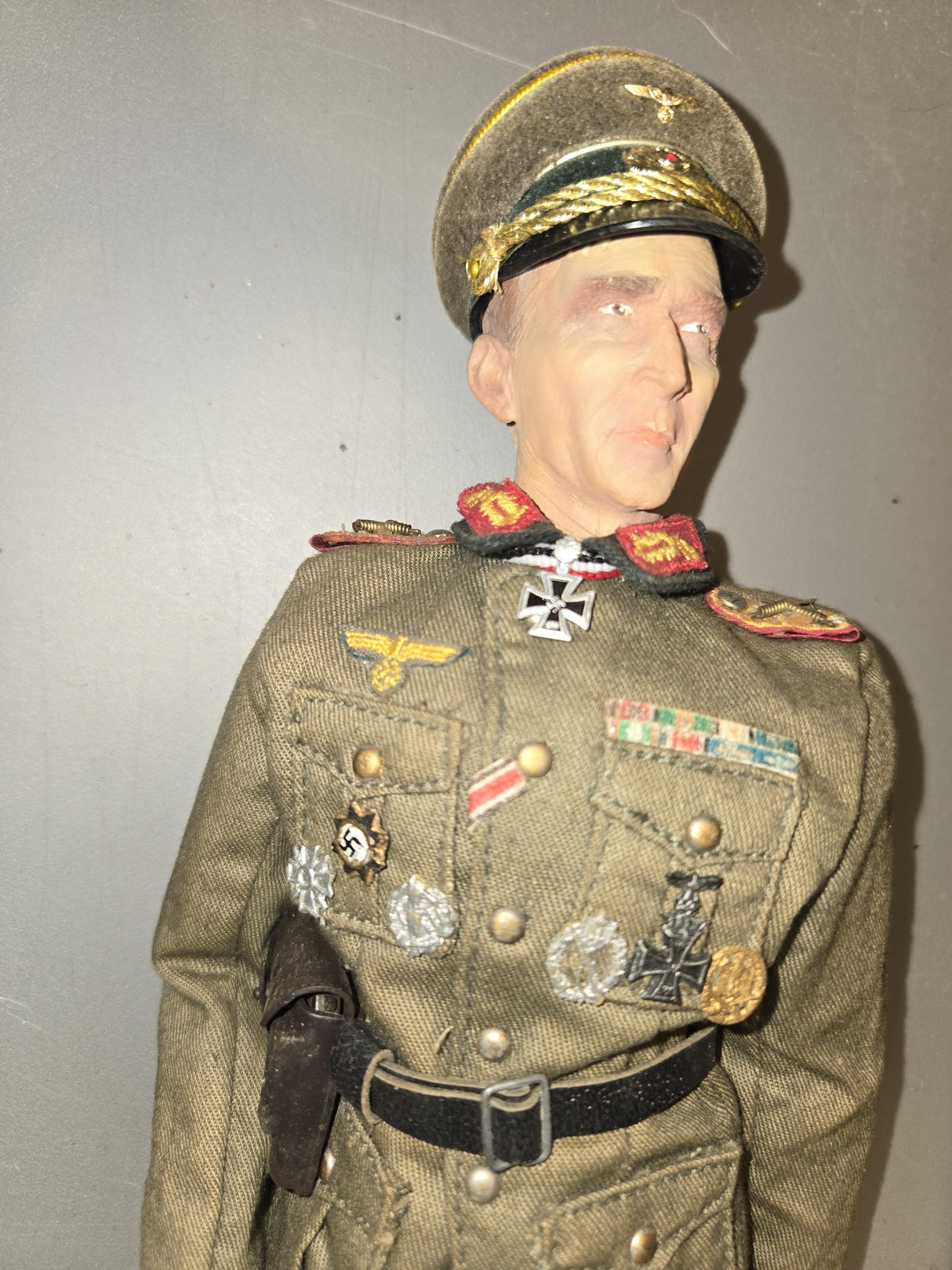 1:6 Scale WWII German General Field Marshal Dressed Figure - Dragon