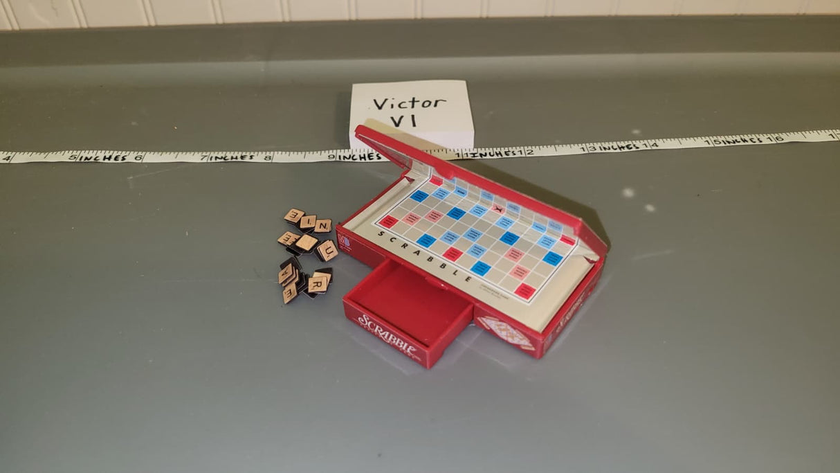 1/6 Scale Modern Civilian Board Game - Diorama Item