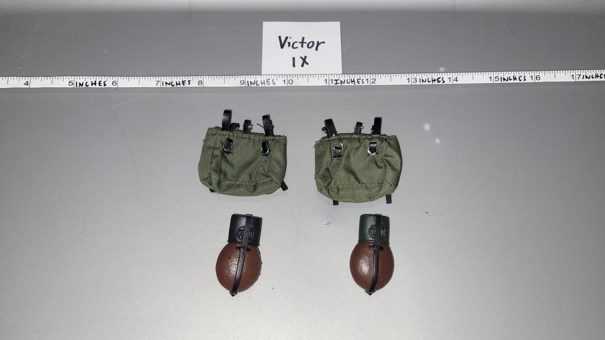 1/6 Scale WWII German Bread Bag Lot
