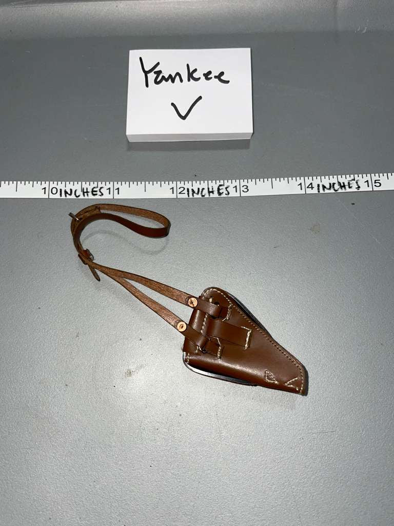 1/6 Scale WWII Japanese Pistol and Holster